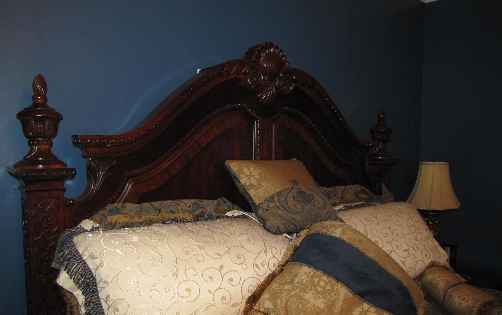 Monroe House Executive Guest Suites St. John's Dış mekan fotoğraf
