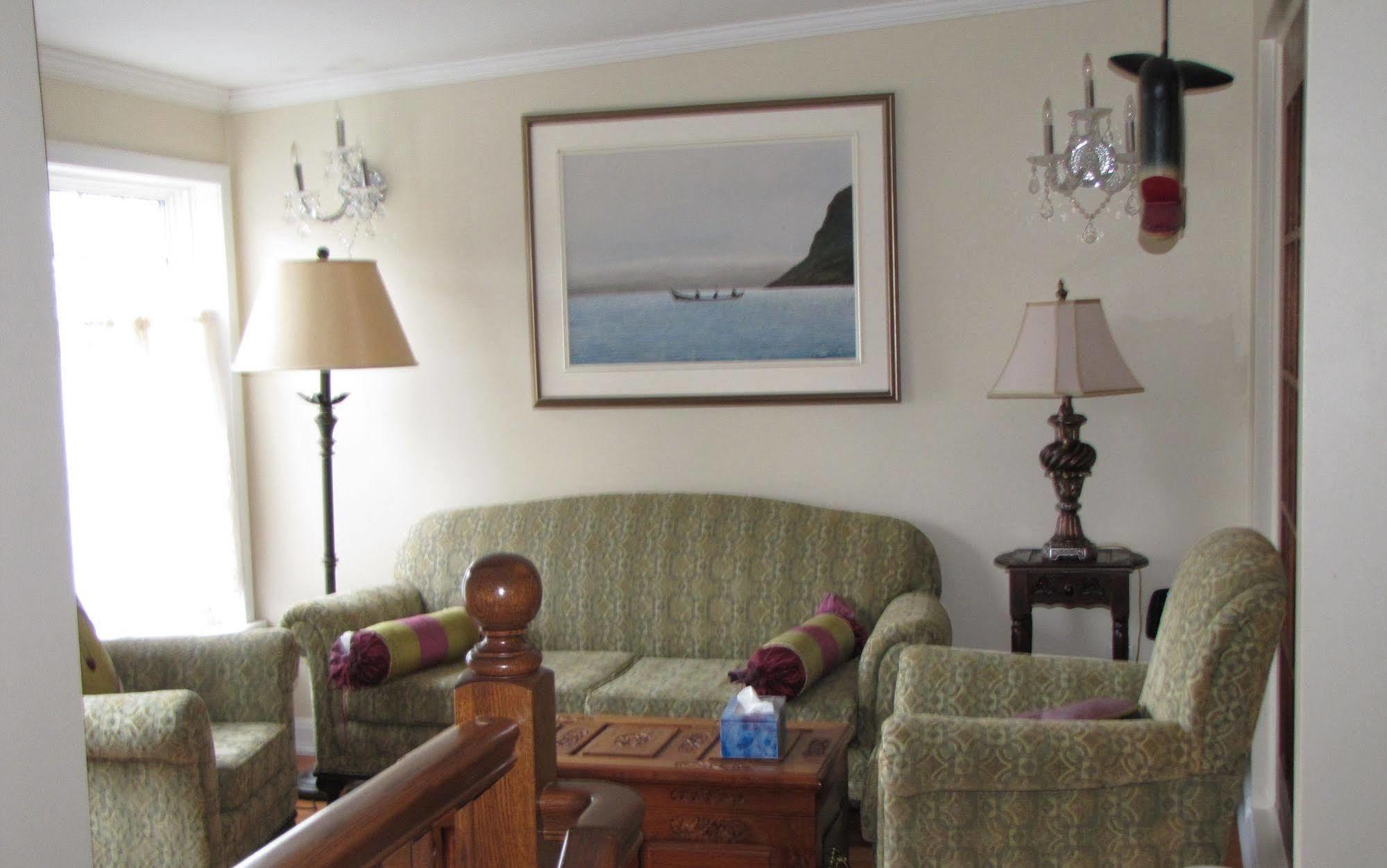 Monroe House Executive Guest Suites St. John's Dış mekan fotoğraf