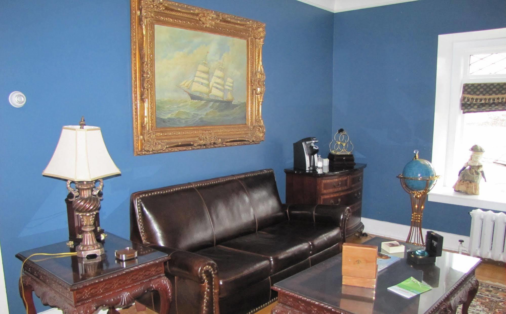 Monroe House Executive Guest Suites St. John's Dış mekan fotoğraf